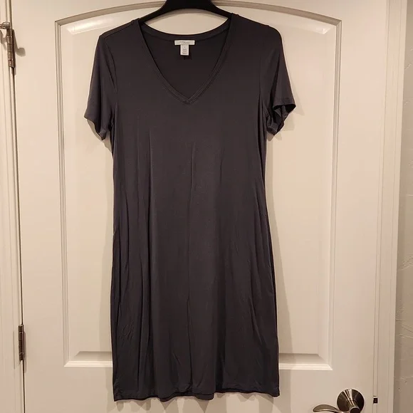 Daily Ritual Dress - Picture 1 of 5